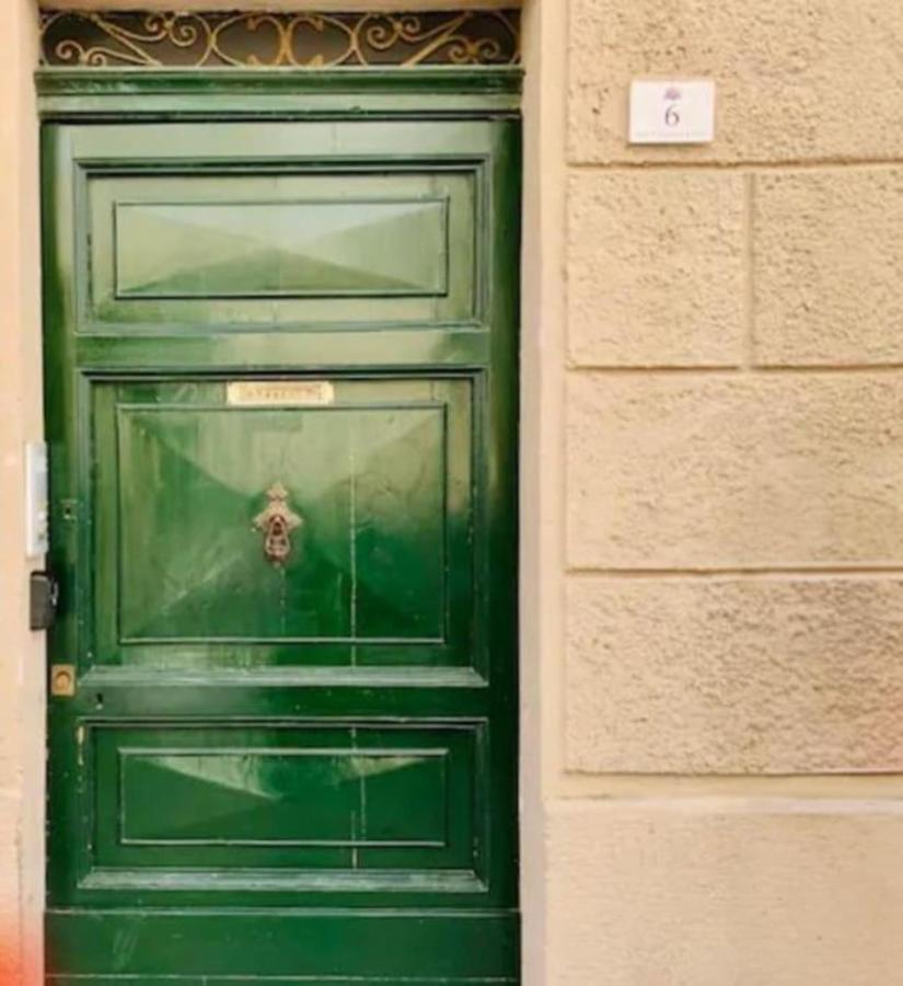 Appartamento Cagliari Centro Con Vista Sul Porto Exterior photo